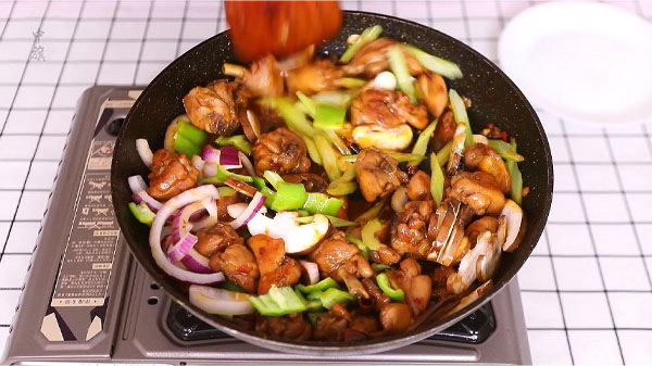 黃燜雞米飯.jpg