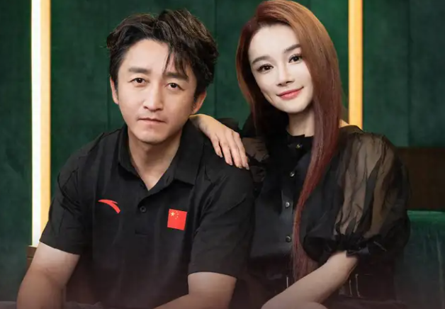 中國企業(yè)家鄒市明夫婦.png