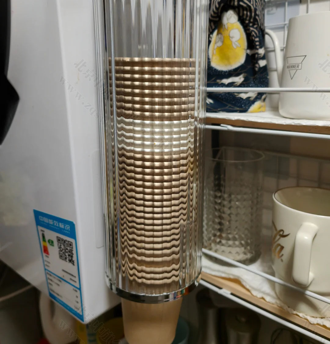我們家里喝水的紙杯.jpg