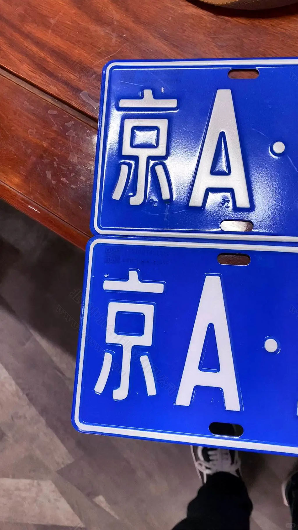 剛下來(lái)的京A拍照.jpg